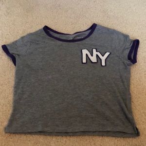 NY Aeropostale Cropped Grey tee